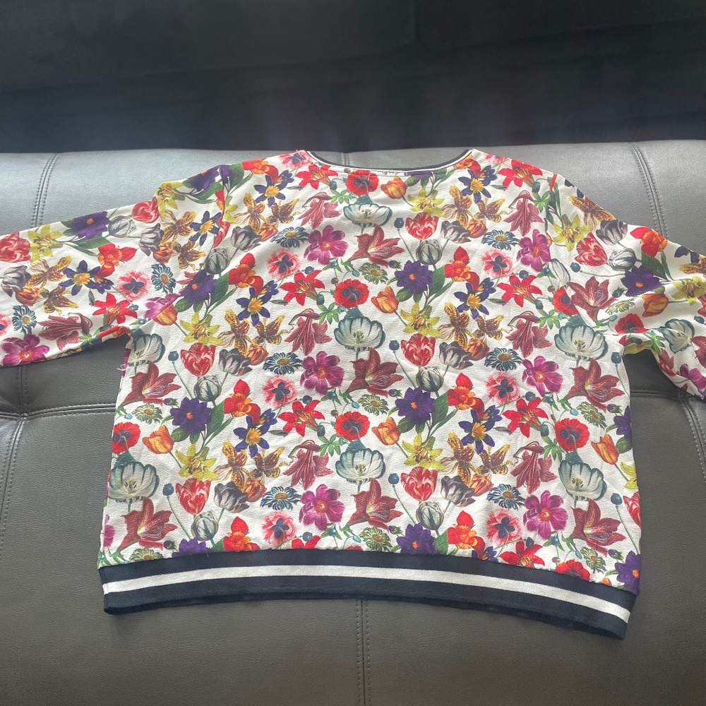 Women's Sweatshirt - Picture 6 of 15
